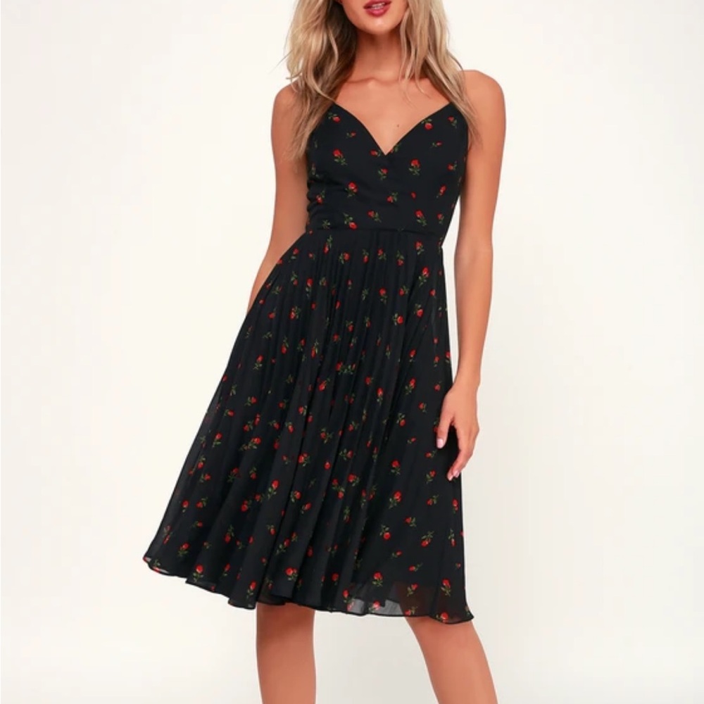 NWT Lulu's Black Cocktail Sundress with Spaghetti Straps